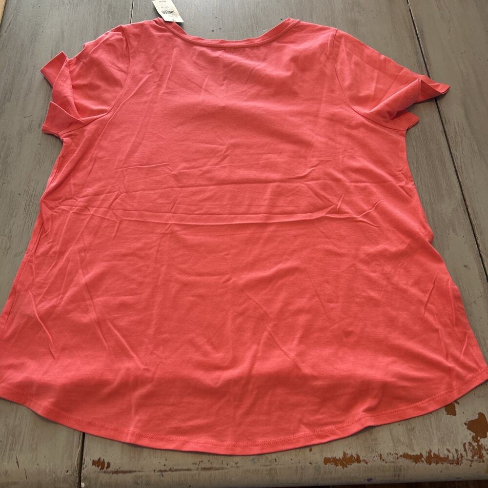 NWT Lane Bryant Pink Coral Rhinestone Lips V Neck T Shirt Sz 14 16 - Picture 6 of 6
